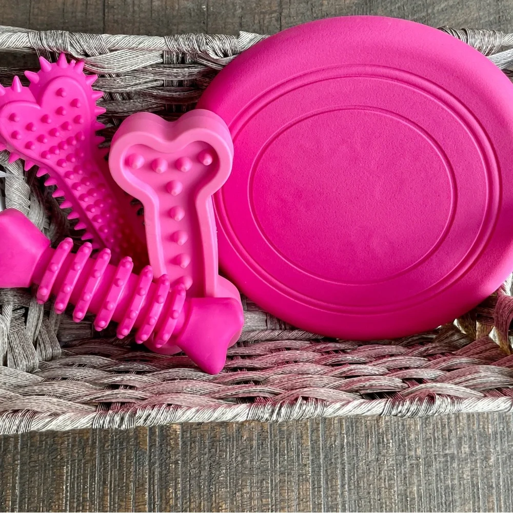 Brand new 🐾🦴 Colorful Puppy & Small & Medium Sized Dog Chew Toys 🐩🐕‍🦺  4 Pack 💓